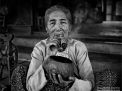 retrato anciana fumadora birmania myanmar